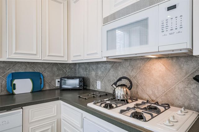 26 Waugh Drive A, Houston, TX 77007