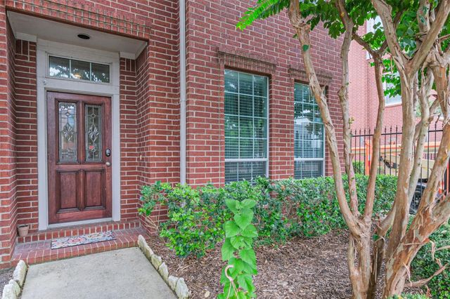 26 Waugh Drive A, Houston, TX 77007