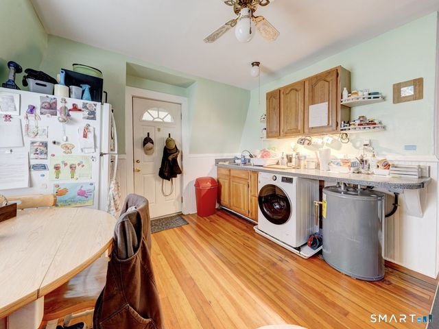 90 Humphrey Street, Seymour, CT 06483