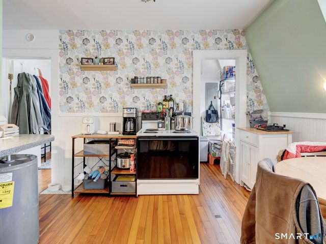 90 Humphrey Street, Seymour, CT 06483