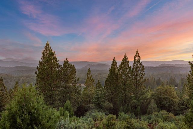 5915 Traverse Creek Road, Garden Valley, CA 95633