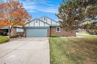 15511 Huntcliff Drive, Macomb Township, MI 48044