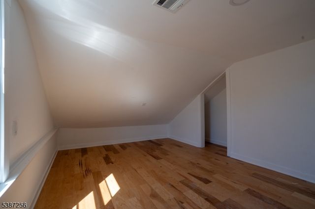 40 3rd St, Somerville Boro, NJ 08876