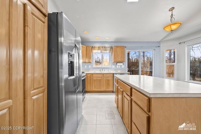 1329 S Muir Street, Wasilla, AK 99654