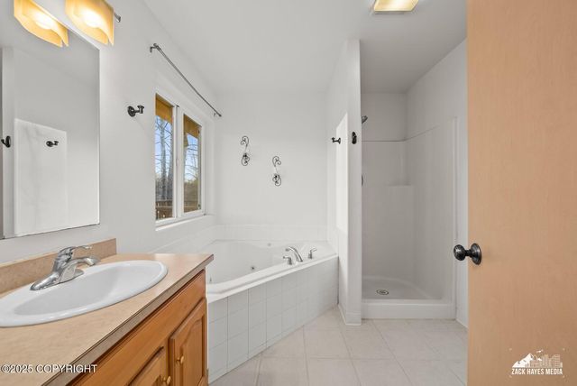 1329 S Muir Street, Wasilla, AK 99654