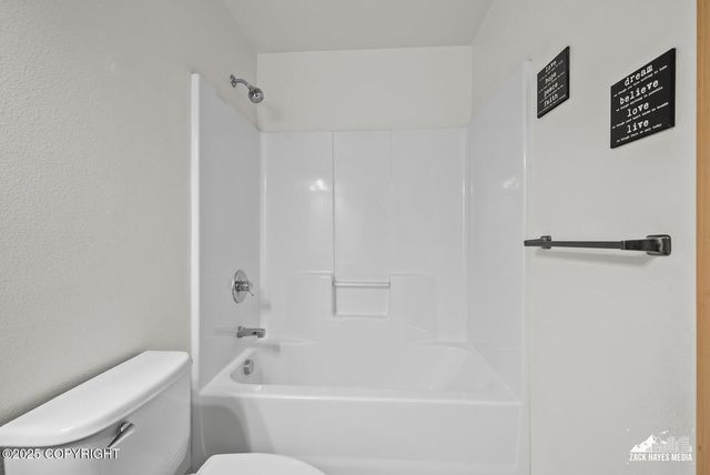 1329 S Muir Street, Wasilla, AK 99654