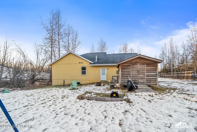 1329 S Muir Street, Wasilla, AK 99654