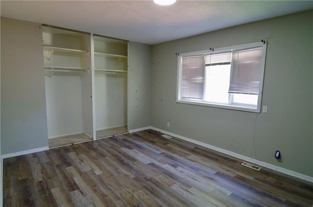 8302 E 93RD Terrace, Kansas City, MO 64138