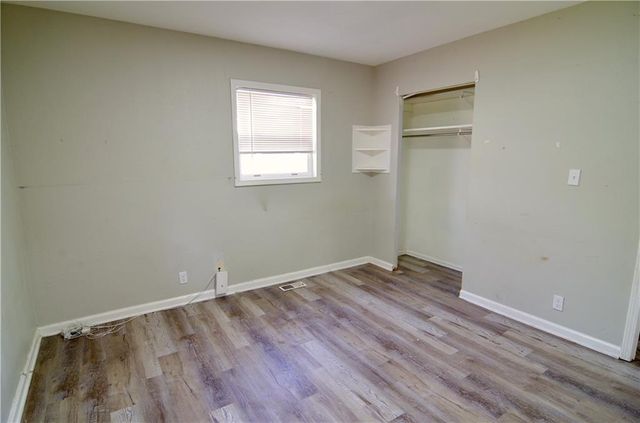 8302 E 93RD Terrace, Kansas City, MO 64138