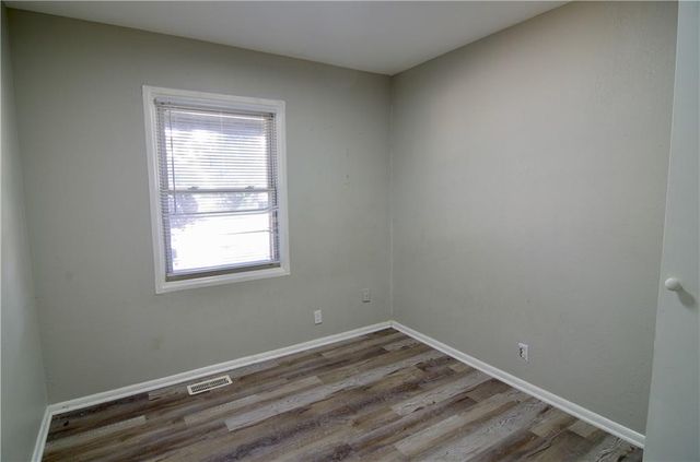 8302 E 93RD Terrace, Kansas City, MO 64138