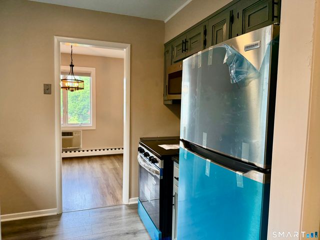 136 Deer Hill Avenue C31, Danbury, CT 06810