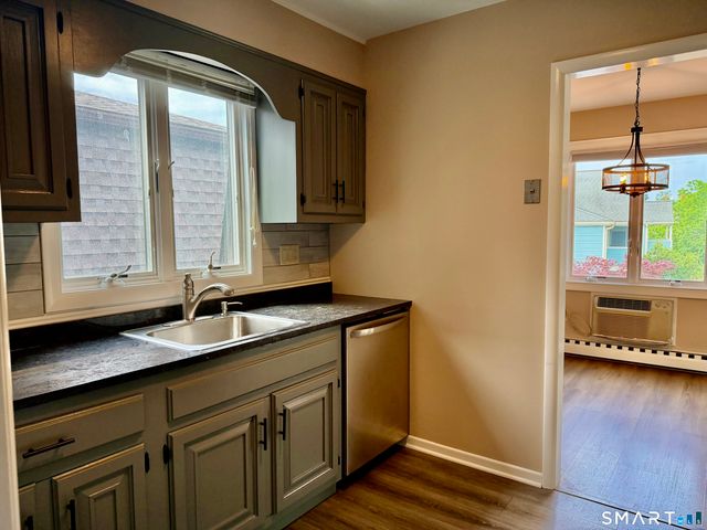 136 Deer Hill Avenue C31, Danbury, CT 06810