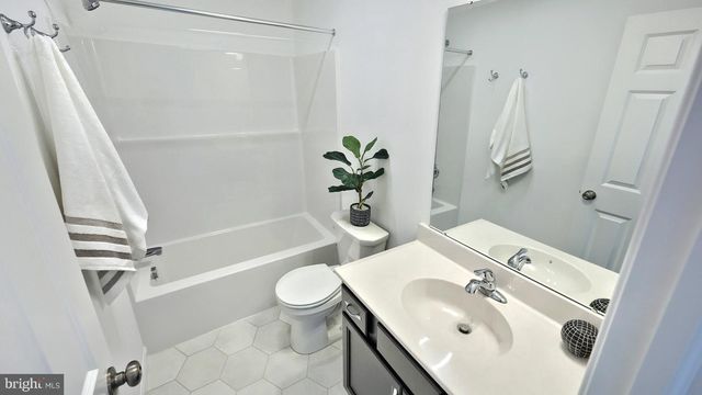 828 KIMMERLINGS RD, Lebanon, PA 17046