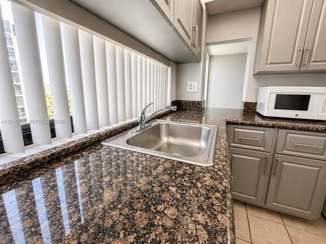 17011 N Bay Rd 503, Sunny Isles Beach, FL 33160
