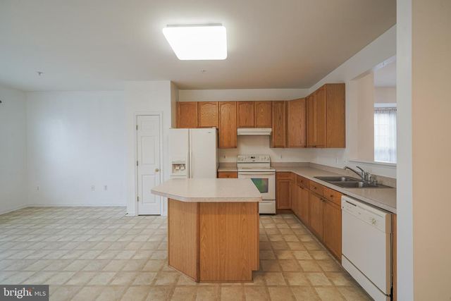 2574 CARRINGTON WAY, Frederick, MD 21702