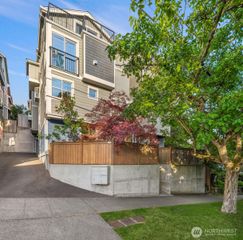 3670 Dayton Avenue N #B, Seattle, WA 98103