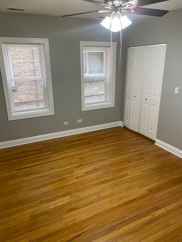 6234 N Sacramento Avenue 2, Chicago, IL 60659