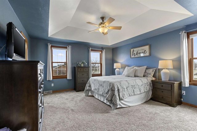 1536 VAN ROAD, Green Bay, WI 54311