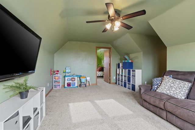 1536 VAN ROAD, Green Bay, WI 54311