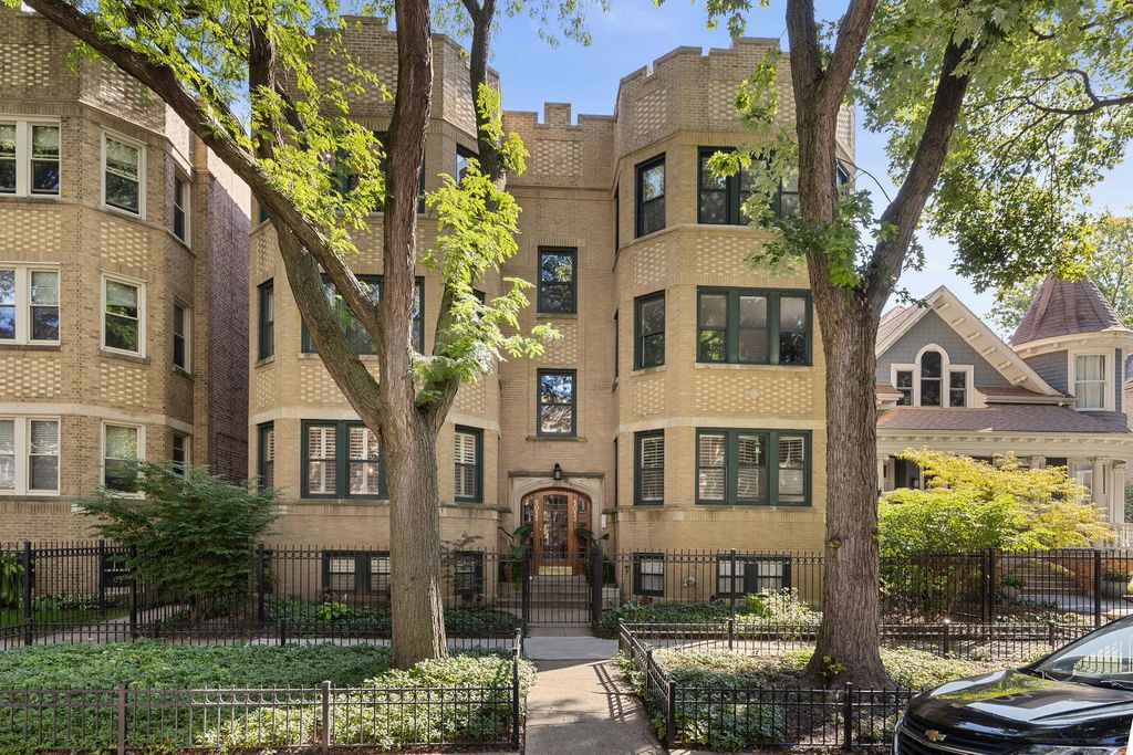 5055 N Winchester Avenue 3, Chicago, IL 60640 — exterior