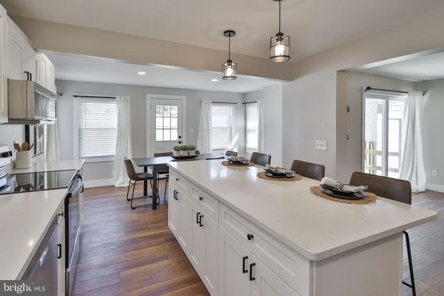 1437 KEILMAN AVE, Hellertown, PA 18055