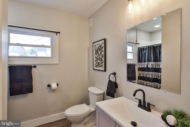 1437 KEILMAN AVE, Hellertown, PA 18055