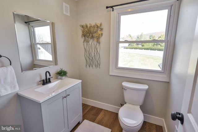 1437 KEILMAN AVE, Hellertown, PA 18055