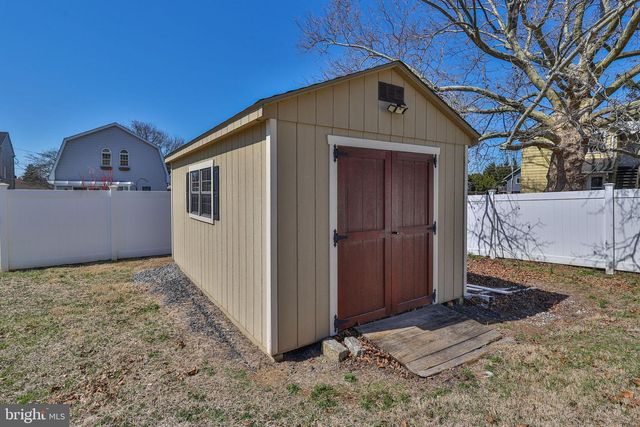 1437 KEILMAN AVE, Hellertown, PA 18055