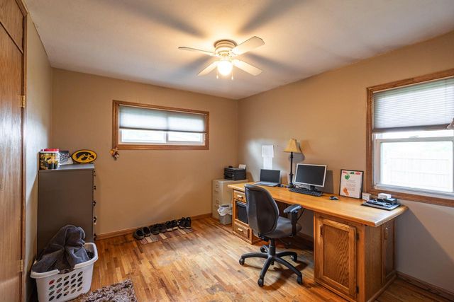 2524 2nd AVENUE E, La Crosse, WI 54603