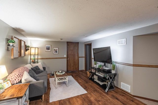 2524 2nd AVENUE E, La Crosse, WI 54603