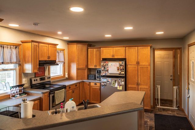 2524 2nd AVENUE E, La Crosse, WI 54603