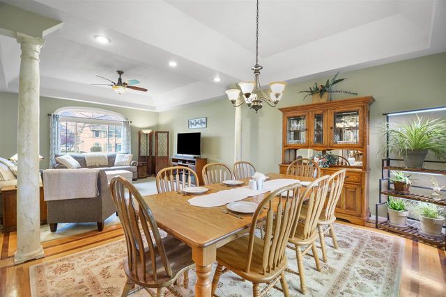 140 OVERLAND TRAIL, Oshkosh, WI 54904