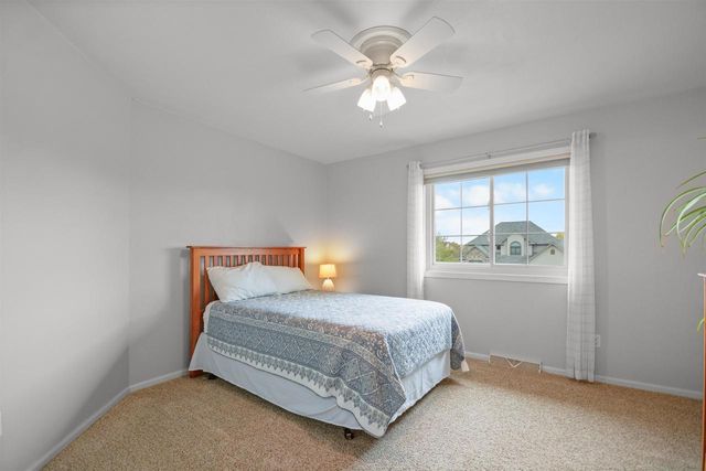 140 OVERLAND TRAIL, Oshkosh, WI 54904