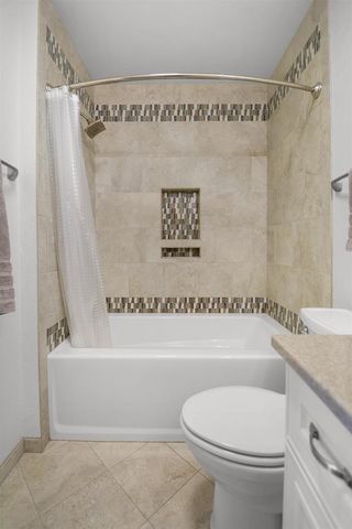 140 OVERLAND TRAIL, Oshkosh, WI 54904