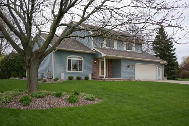 140 OVERLAND TRAIL, Oshkosh, WI 54904