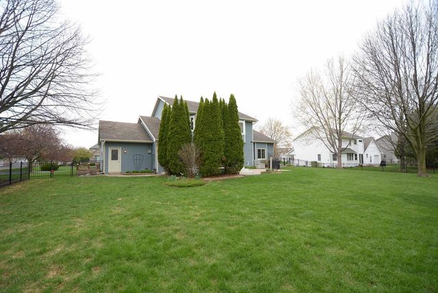 140 OVERLAND TRAIL, Oshkosh, WI 54904