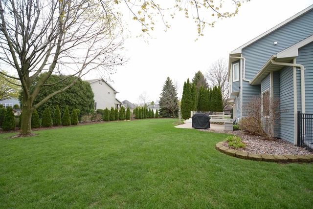 140 OVERLAND TRAIL, Oshkosh, WI 54904