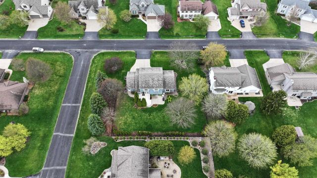 140 OVERLAND TRAIL, Oshkosh, WI 54904