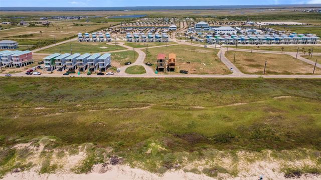 732 Seaside Drive, Crystal Beach, TX 77650