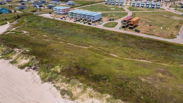 732 Seaside Drive, Crystal Beach, TX 77650