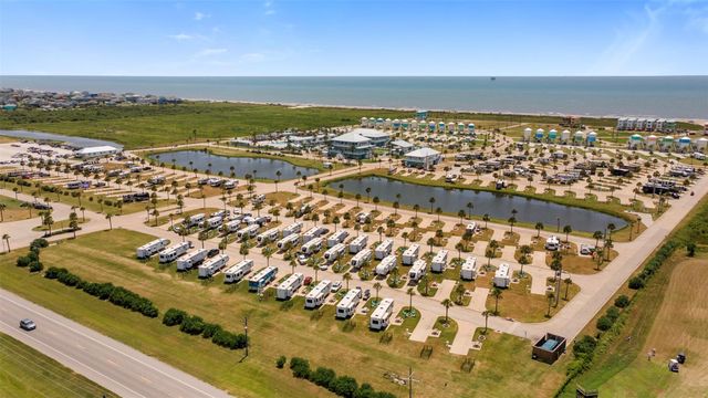 732 Seaside Drive, Crystal Beach, TX 77650