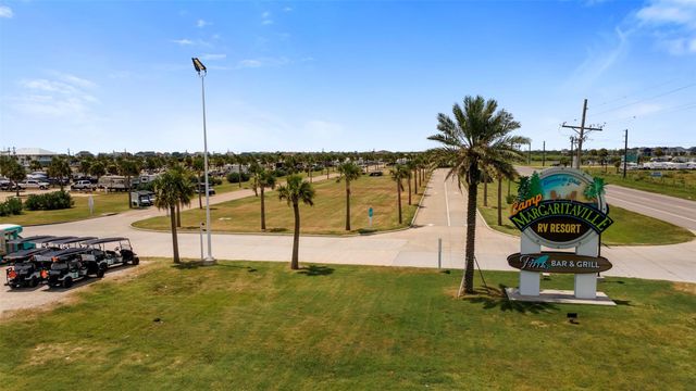 732 Seaside Drive, Crystal Beach, TX 77650