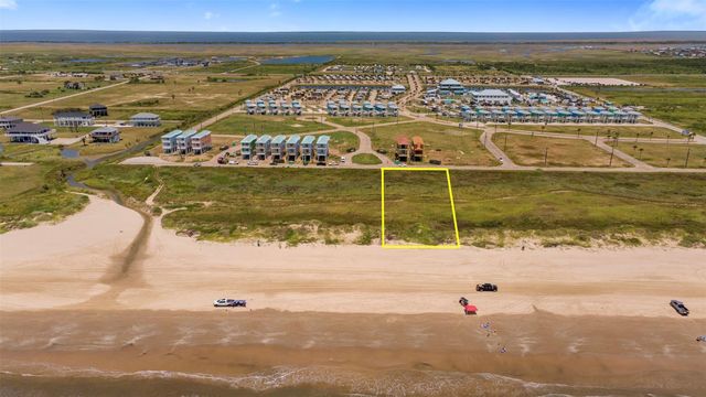 732 Seaside Drive, Crystal Beach, TX 77650