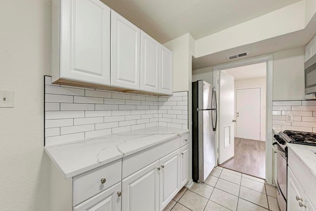1010 W 23rd ST 5, Austin, TX 78705