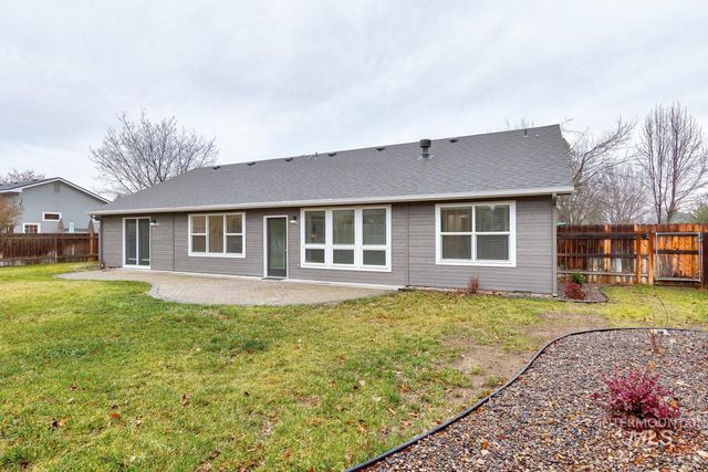 1168 N Pinnacle Way, Eagle, ID 83616