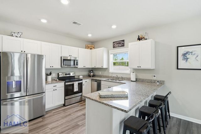 259 Enclave Way NE, Ludowici, GA 31316