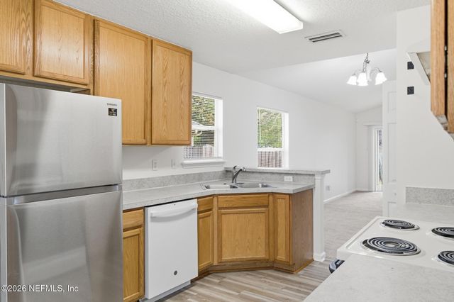 2537 BLACKSTONE Court, Jacksonville, FL 32221