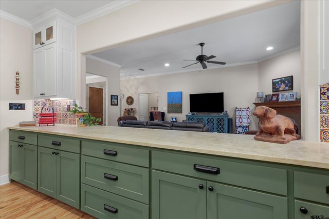 18551 Lazy Lane, Flint, TX 75762