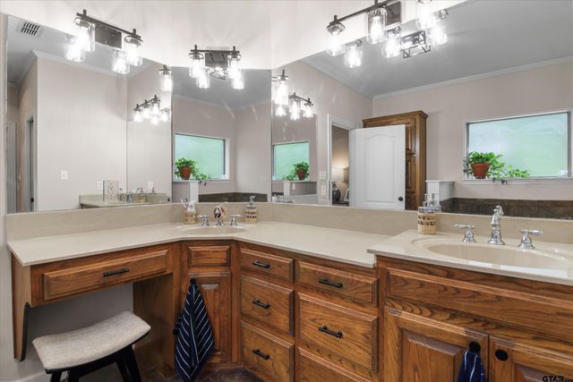 18551 Lazy Lane, Flint, TX 75762