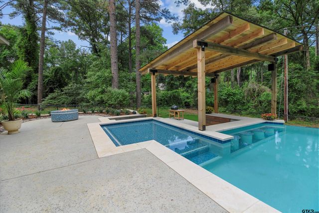 18551 Lazy Lane, Flint, TX 75762